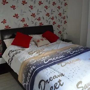 https://victoria-house-poole.tophotelsbath.com